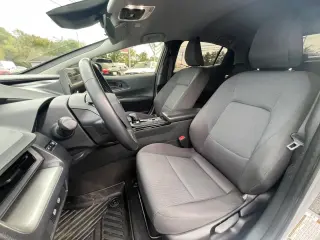 2024 TOYOTA PRIUS
