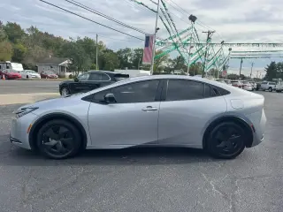 2024 TOYOTA PRIUS