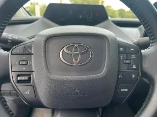 2024 TOYOTA PRIUS