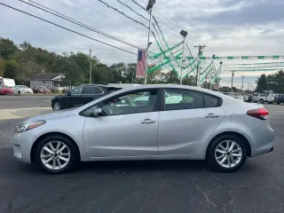 2017 KIA FORTE