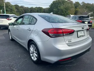 2017 KIA FORTE