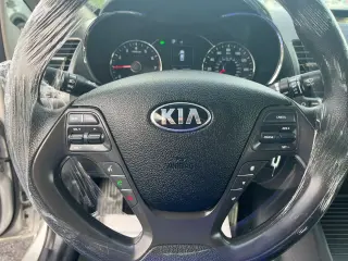 2017 KIA FORTE