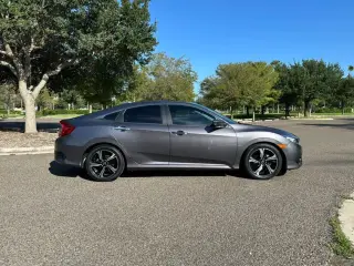 2016 HONDA CIVIC