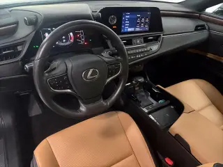 Lexus ES 350 2023 4dr Sedán
