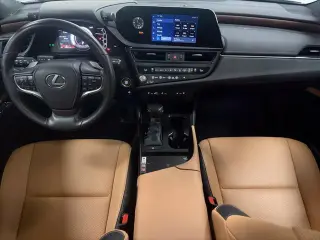 Lexus ES 350 2023 4dr Sedán