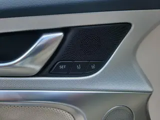 Genesis G70 2026 2.5T Prestige 4dr Sedán