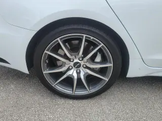 Genesis G70 2026 2.5T Prestige 4dr Sedán