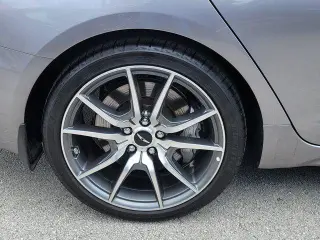 Genesis G70 2026 2.5T Prestige 4dr Sedán