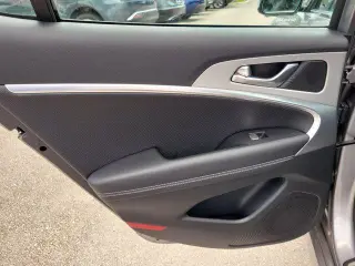 Genesis G70 2026 2.5T Prestige 4dr Sedán
