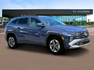 Hyundai TUCSON 2025 SEL SUV de 4 puertas