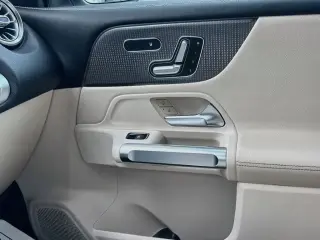 Mercedes-Benz GLB 2021 AWD GLB 250 4MATIC 4dr SUV