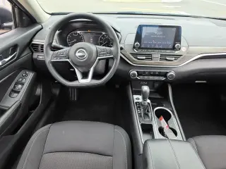 Nissan Altima 2024 2.5 SV 4dr Sedán