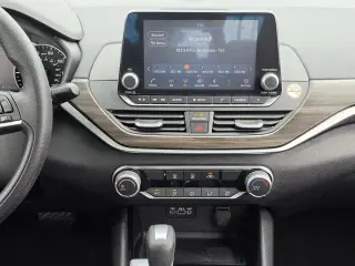 Nissan Altima 2024 2.5 SV 4dr Sedán