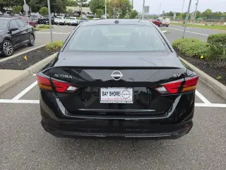 Nissan Altima 2024 2.5 SV 4dr Sedán