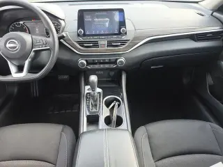 Nissan Altima 2024 2.5 SV 4dr Sedán