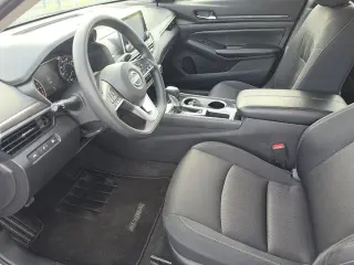 Nissan Altima 2024 2.5 SV 4dr Sedán