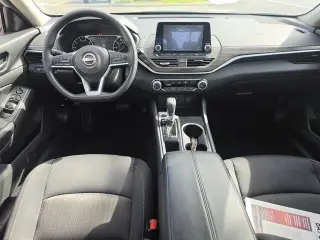 Nissan Altima 2024 2.5 SV 4dr Sedán