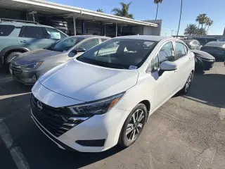 Nissan Versa 2025 SV 4dr Sedán