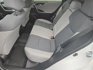 Toyota RAV4 2024 XLE 4 SUV