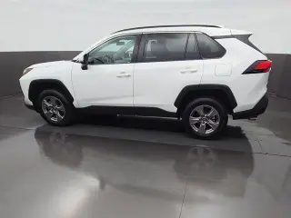 Toyota RAV4 2024 XLE 4 SUV