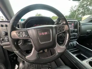2015 GMC Sierra 1500 4WD Crew Cab 143.5" SLT