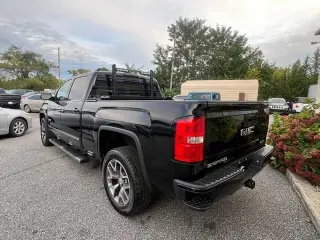 2015 GMC Sierra 1500 4WD Crew Cab 143.5" SLT