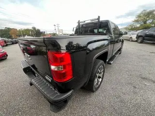 2015 GMC Sierra 1500 4WD Crew Cab 143.5" SLT