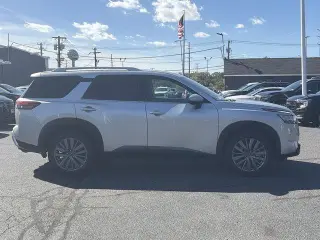 Nissan Pathfinder 2025 AWD SL 4 SUV
