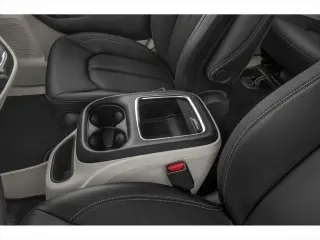 Chrysler Pacifica Híbrido Enchufable 2024 S Exterior 4 Puertas Minivan