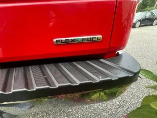 2013 Ford F-150 4WD SuperCrew 145" XL