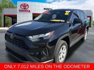 Toyota RAV4 2025 LE 4dr SUV