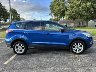 2017 Ford Escape S FWD