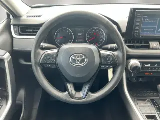 Toyota RAV4 2021 AWD LE 4dr SUV