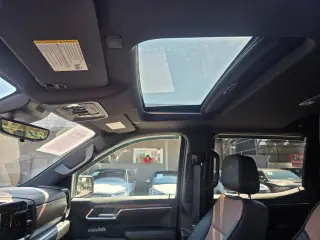 2023 Chevrolet Silverado 1500 High Country Crew Cab 4WD