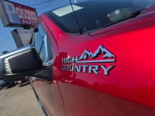 2023 Chevrolet Silverado 1500 High Country Crew Cab 4WD