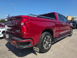 2023 Chevrolet Silverado 1500 High Country Crew Cab 4WD