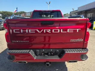 2023 Chevrolet Silverado 1500 High Country Crew Cab 4WD