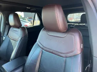 SUV Explorer 2023 AWD Platinum 4 puertas
