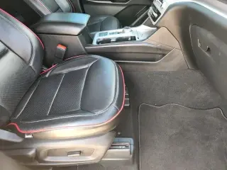 Ford Explorer 2024 XLT SUV de 4 puertas