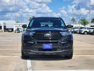 Ford Explorer 2024 XLT SUV de 4 puertas