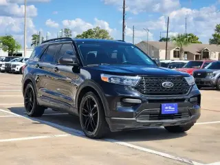 Ford Explorer 2024 XLT SUV de 4 puertas
