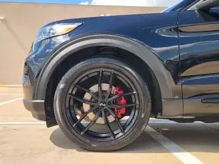 Ford Explorer 2024 XLT SUV de 4 puertas