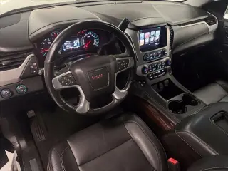 GMC Yukon 2018 4x4 SLT 4dr SUV
