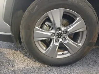 Toyota RAV4 2025 XLE SUV de 4 puertas