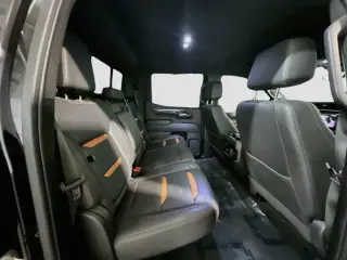 GMC Sierra 1500 2023 4x4 AT4 4dr Crew Cab 5.8 ft. SB