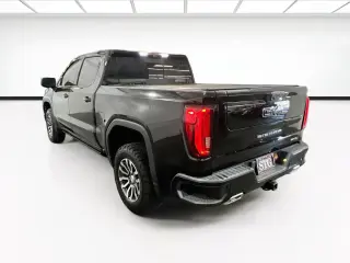 GMC Sierra 1500 2023 4x4 AT4 4dr Crew Cab 5.8 ft. SB