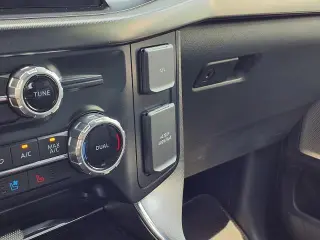 Ford F-150 2023 4x4 Lariat 4dr SuperCrew 5.5 ft. SB