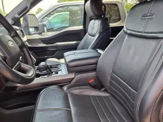Ford F-150 2023 4x4 Lariat 4dr SuperCrew 5.5 ft. SB