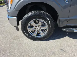 Ford F-150 2023 4x4 Lariat 4dr SuperCrew 5.5 ft. SB