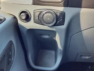 Ford Transit 2018 150 XL 3dr SWB Techo Medio Furgón de Pasajeros con Puerta Deslizante en el Lado del Pasajero